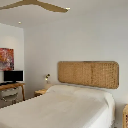 Sea And Mountain Views Penthouse In Guadalmina - Eaw Homes Apartment *