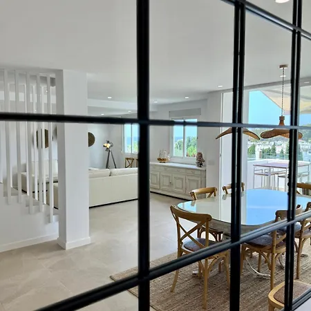 Sea And Mountain Views Penthouse In Guadalmina - Eaw Homes Apartment
