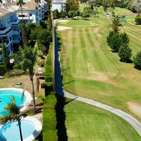 Sea And Mountain Views Penthouse In Guadalmina - Eaw Homes *